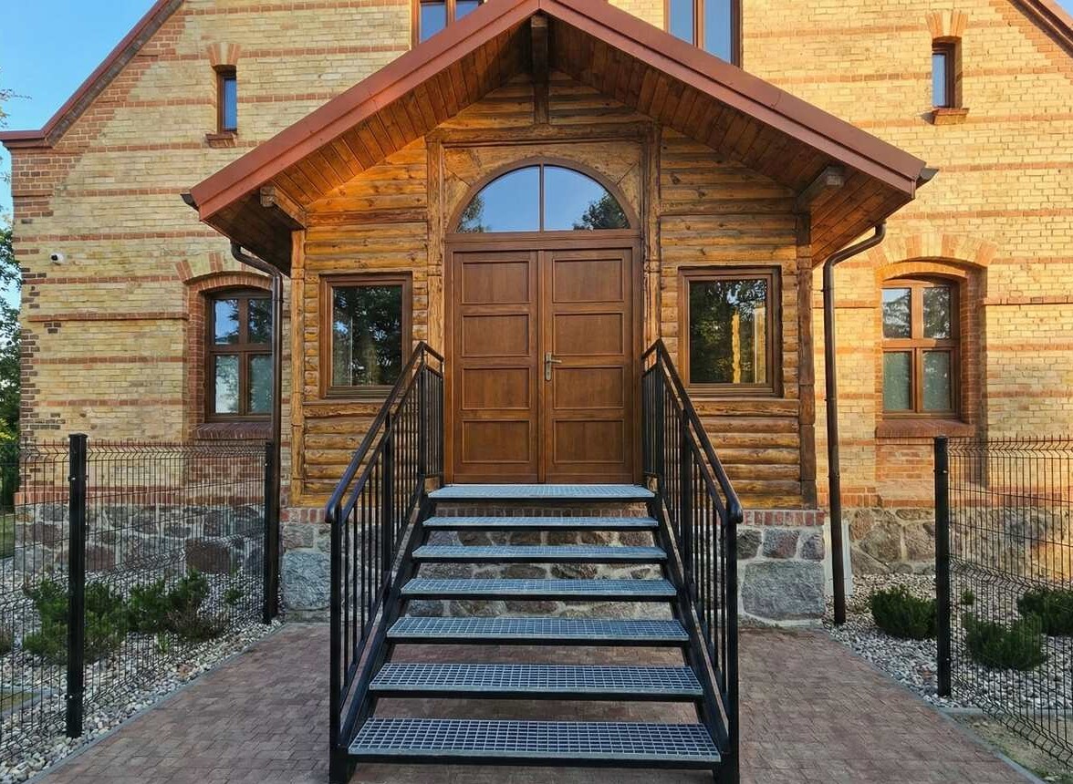 Schody malowane proszkowo